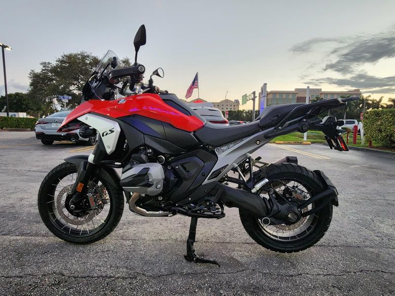 2026 BMW R 1300 GSImage 5