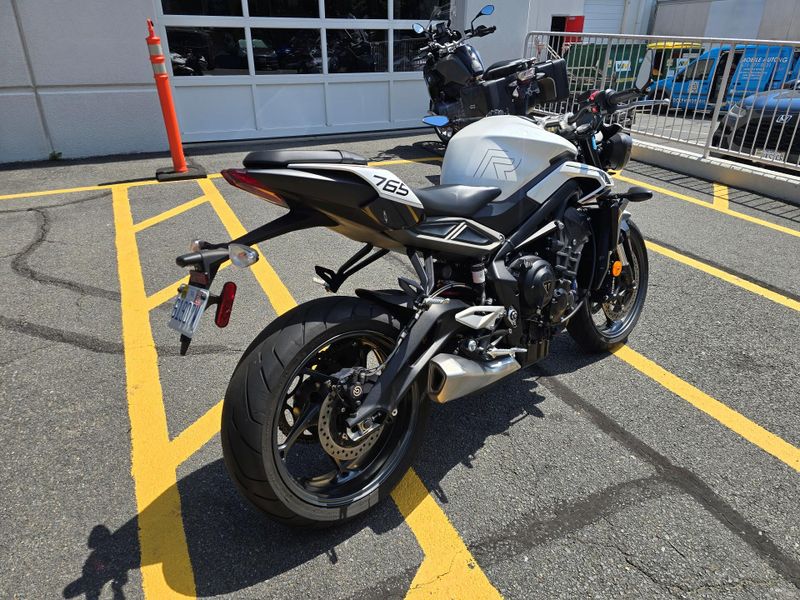 Used 2024 Triumph Street Triple 765 R Image 8