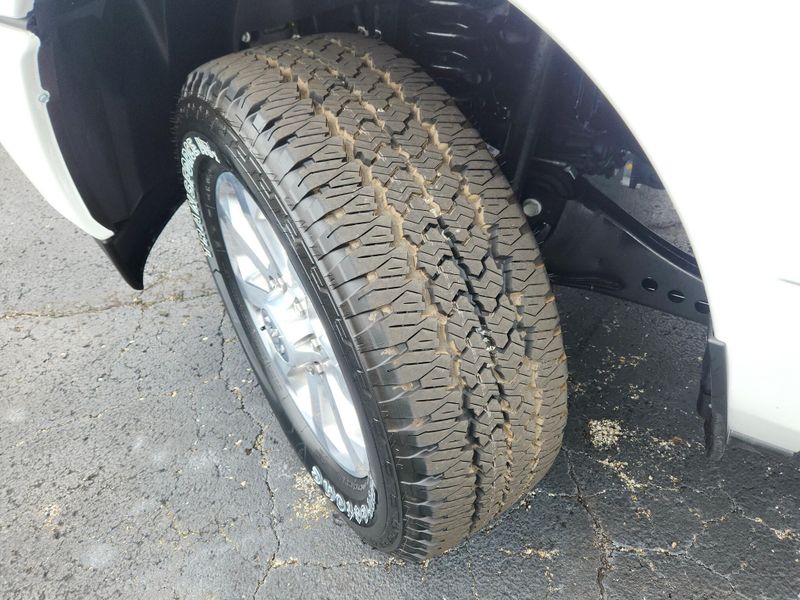 New 2027 RAM 2500 Laramie Crew Cab 4x4 6'4' Box