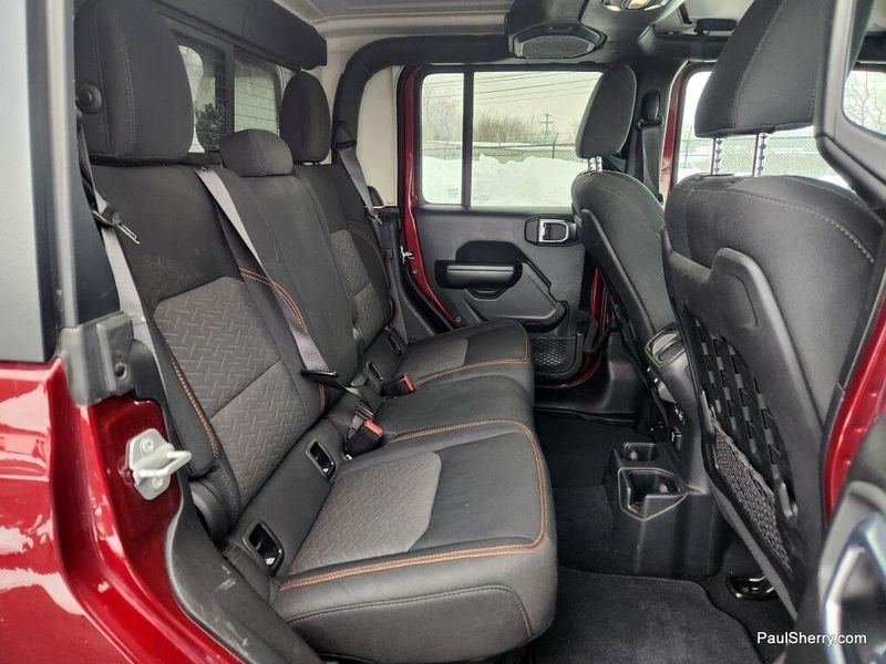 Used 2022 Jeep Gladiator Mojave