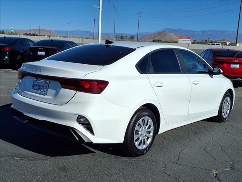 2024 Kia Forte LXImage 25