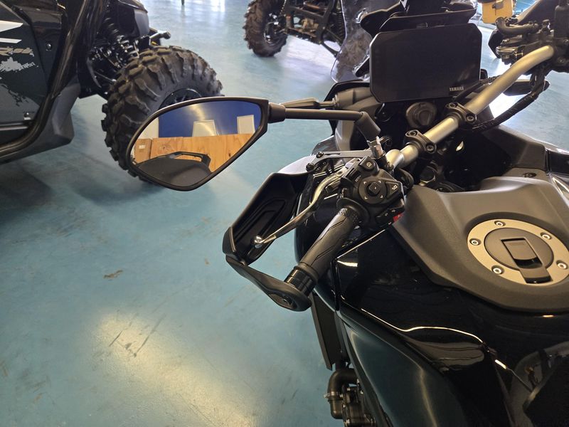 2025 Yamaha TRACER 9 RAVEN Image 7