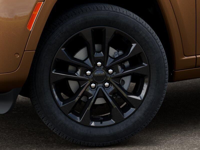 New 2026 Jeep Grand Cherokee L Limited Reserve 4x4Image 8