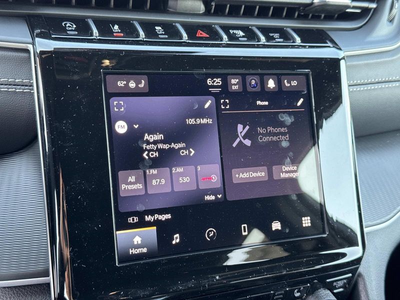 New 2026 Jeep Grand Cherokee Laredo X 4x2