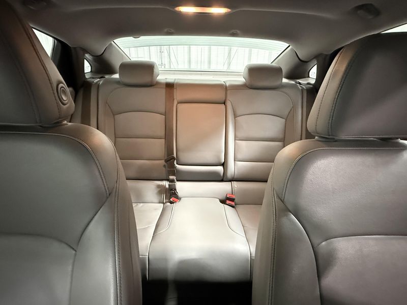 Used 2017 Chevrolet Malibu LTImage 15