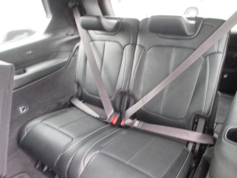 Used 2022 Jeep Grand Cherokee L OverlandImage 25