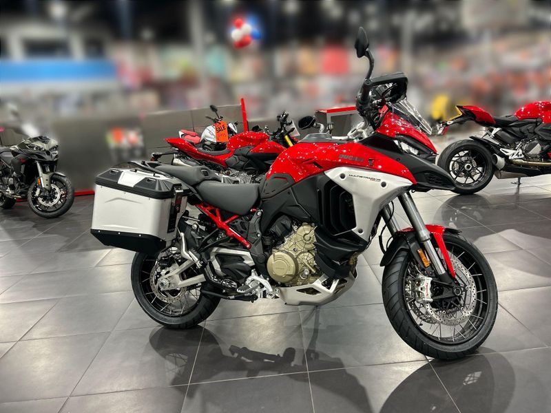 New 2025 Ducati MULTISTRADA V4 RALLY TRAVEL & RADAR SPOKED WHEELS Image 11