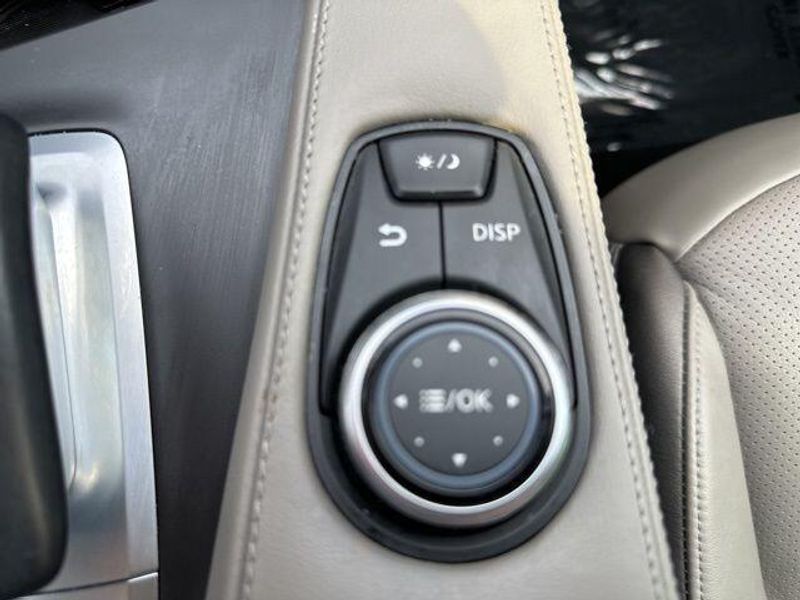 2023 INFINITI QX50 LuxeImage 35