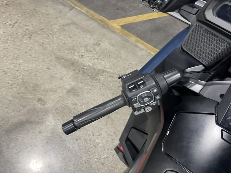 Used 2022 Honda GOLDWING DCT Image 23