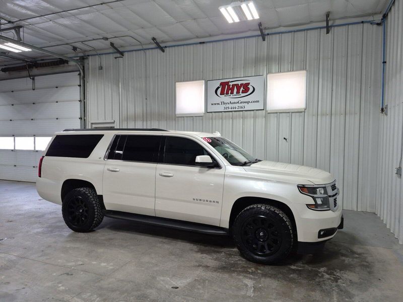 2015 Chevrolet Suburban 1500 LTImage 3