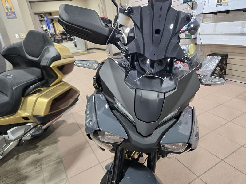 NEW 2025 YAMAHA TRACER 9 Image 9