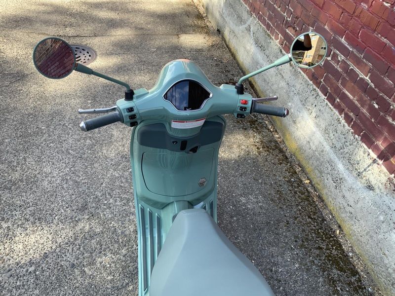 New 2027 Vespa PRIMAVERA 150 80TH ANNIVERSARY 