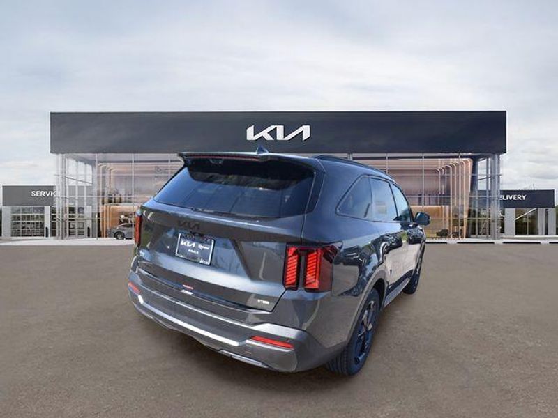 New 2026 Kia Sorento Hybrid X-Line SX PrestigeImage 4
