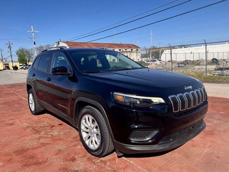 Used 2021 Jeep Cherokee LatitudeImage 3