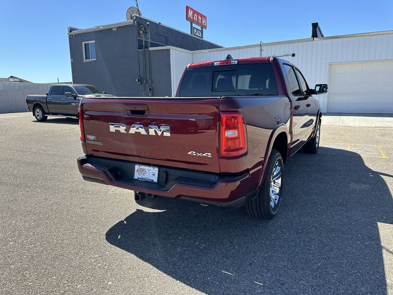 2025 RAM 1500 Big Horn Crew Cab 4x4 5