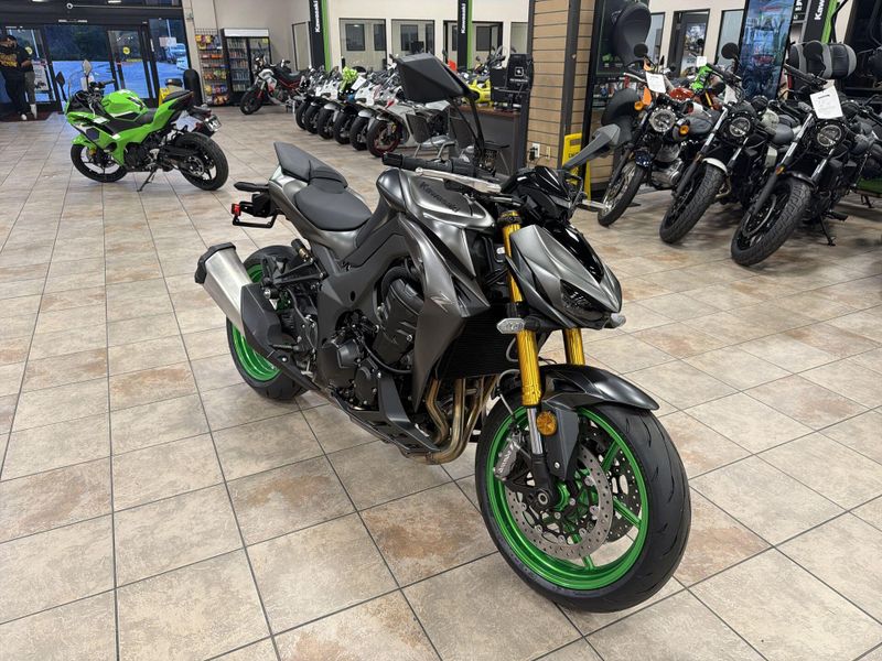 New 2026 Kawasaki Z1100 SE ABS Image 11