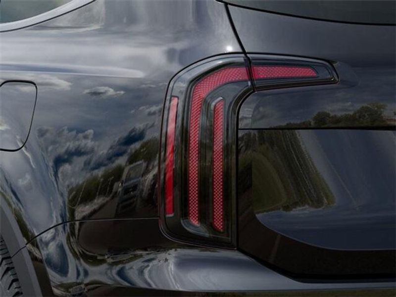 2025 Kia Telluride EX X-ProImage 11