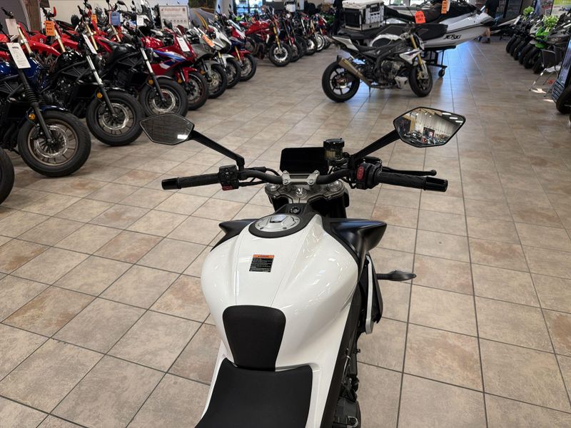 Used 2024 CFMOTO 450NK Image 25
