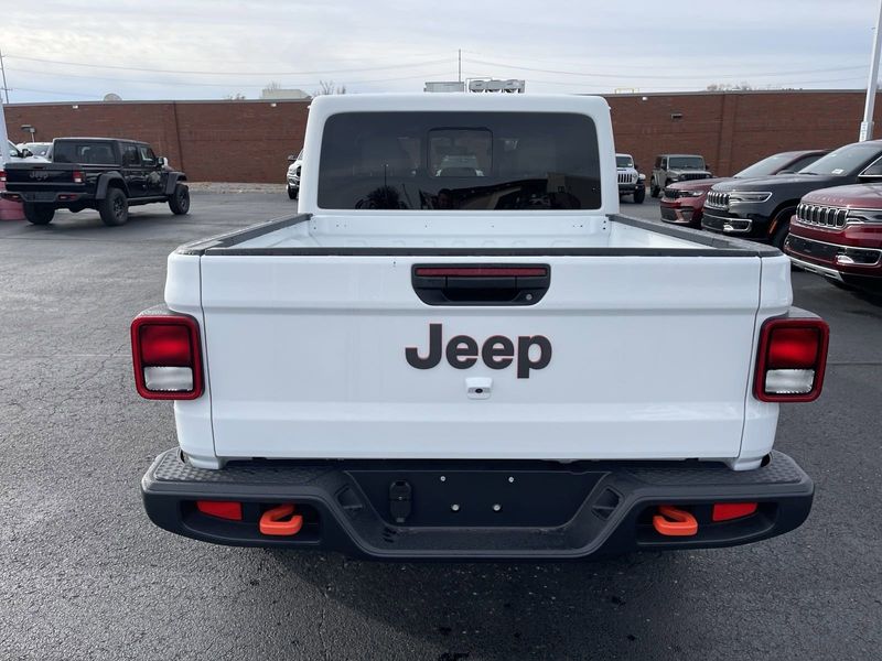 2023 Jeep Gladiator Mojave 4x4Image 6