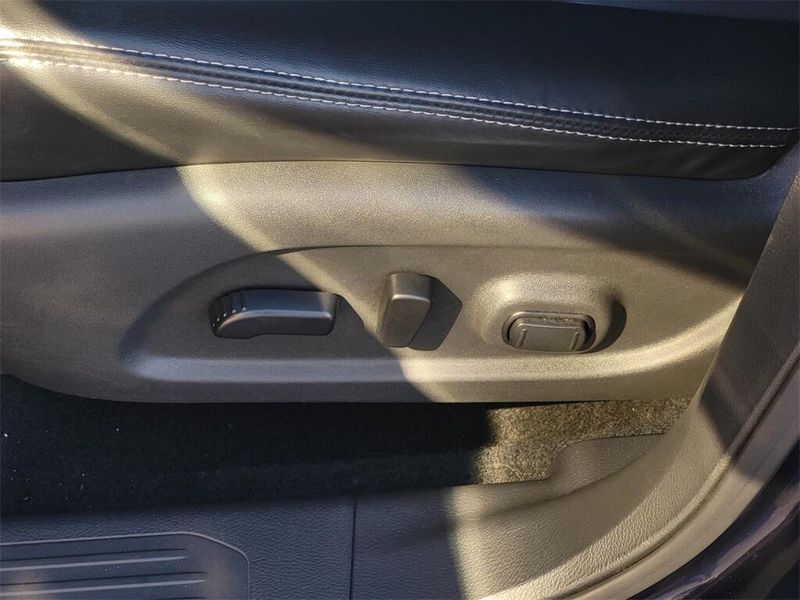 2023 Nissan Murano SVImage 23