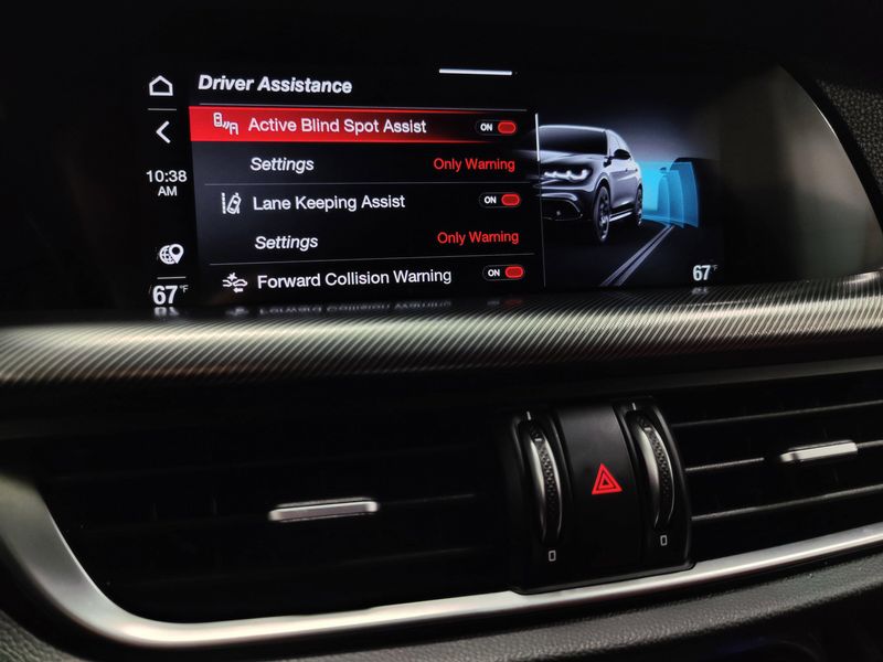 Used 2024 Alfa Romeo Stelvio Veloce AWD w/Activ AssistImage 10