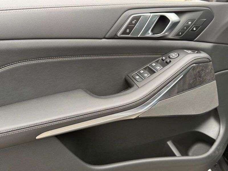 New 2026 BMW X5 sDrive40iImage 15