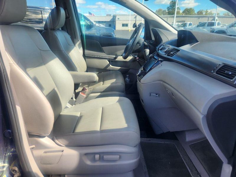 2015 Honda Odyssey EX-LImage 3