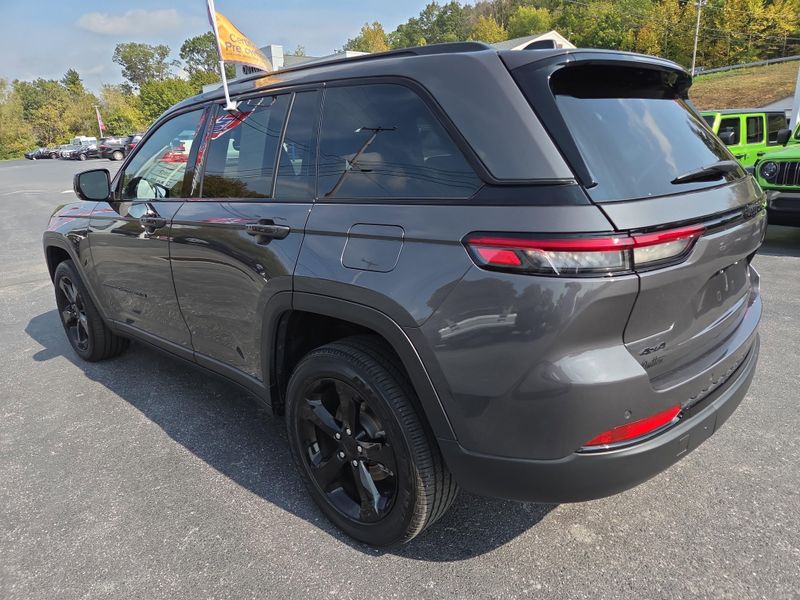 2023 Jeep Grand Cherokee Altitude X photo 5