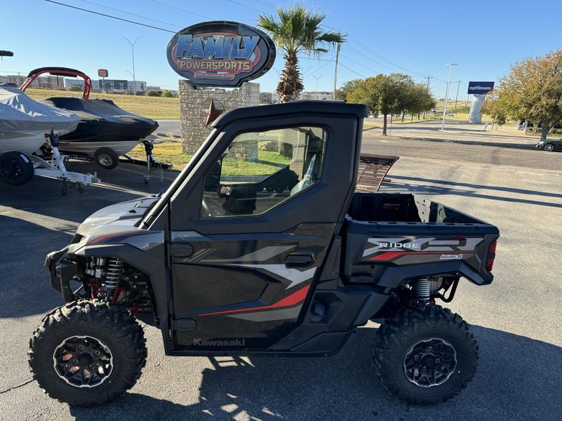 2024 Kawasaki RIDGE XR WITH HVAC RED AND BLACKImage 10