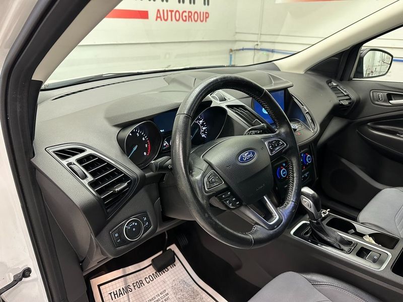 2019 Ford Escape SEImage 20