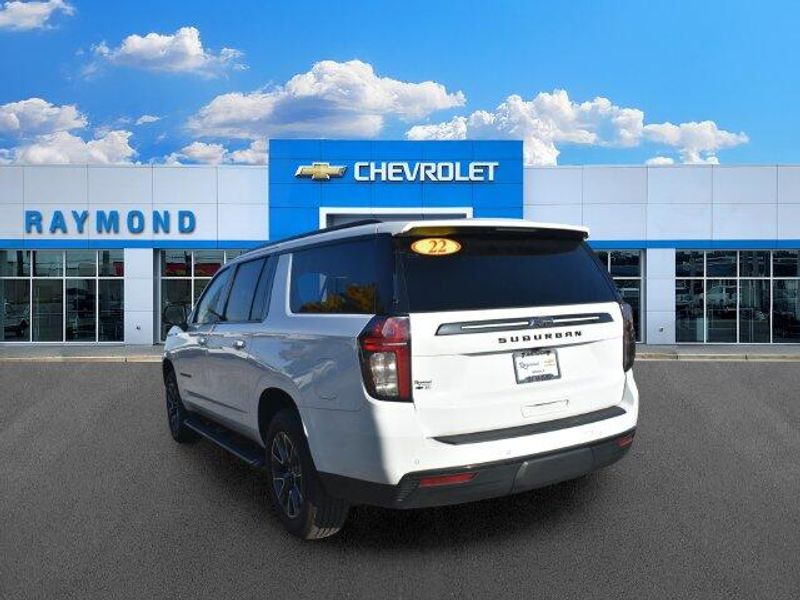 Used 2022 Chevrolet Suburban Z71Image 5
