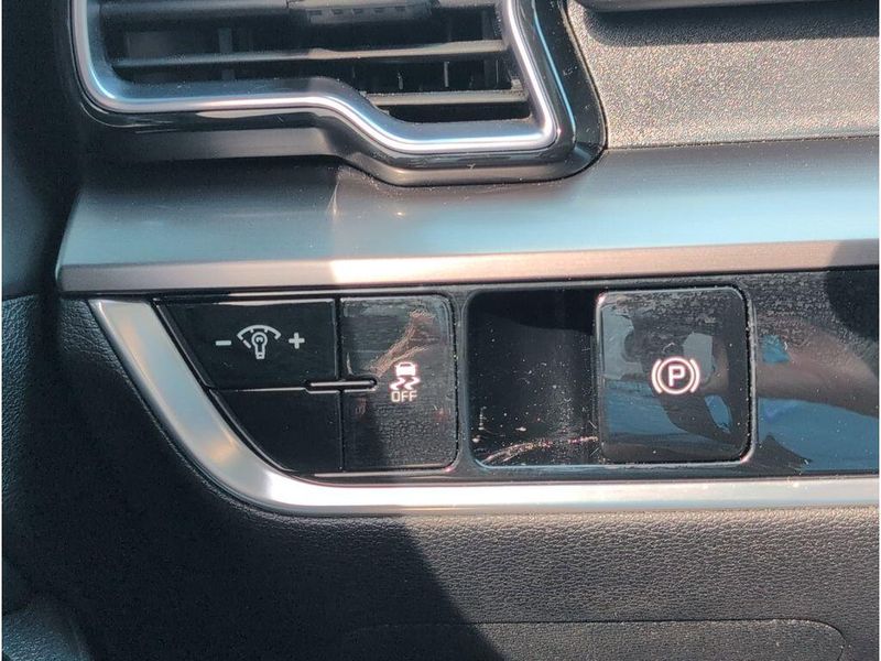 Used 2023 Kia Sportage EXImage 27