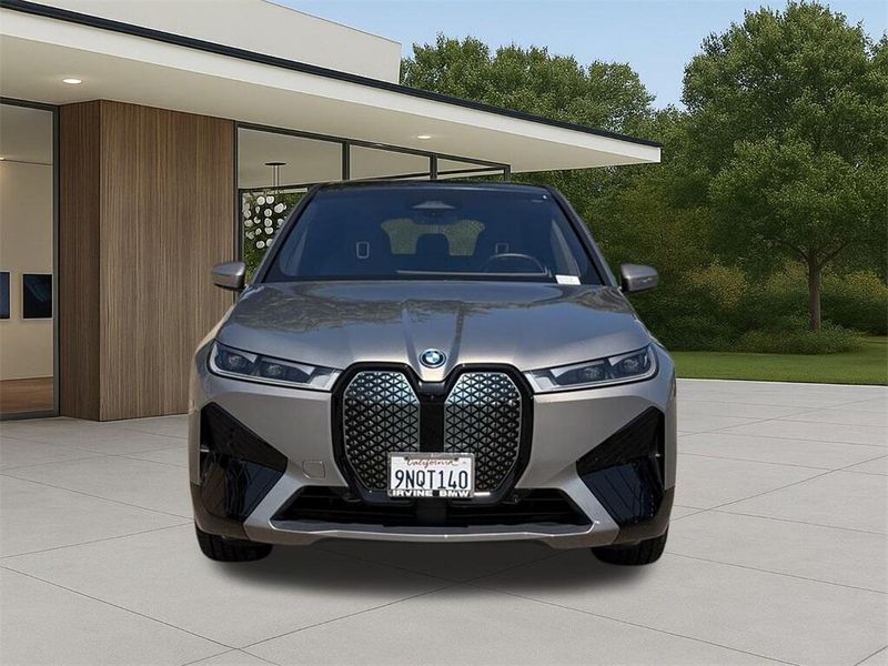 Used 2025 BMW iX xDrive50Image 3