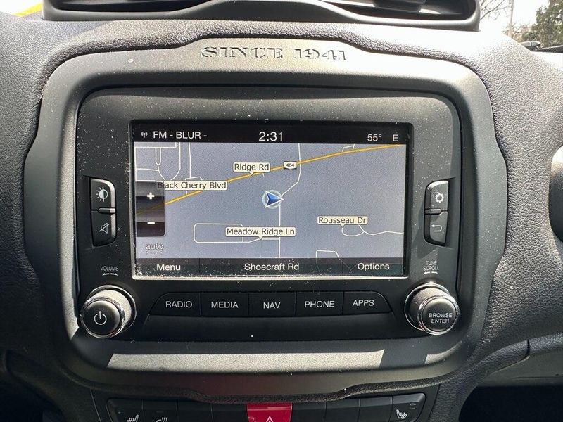 2016 Jeep Renegade TrailhawkImage 4