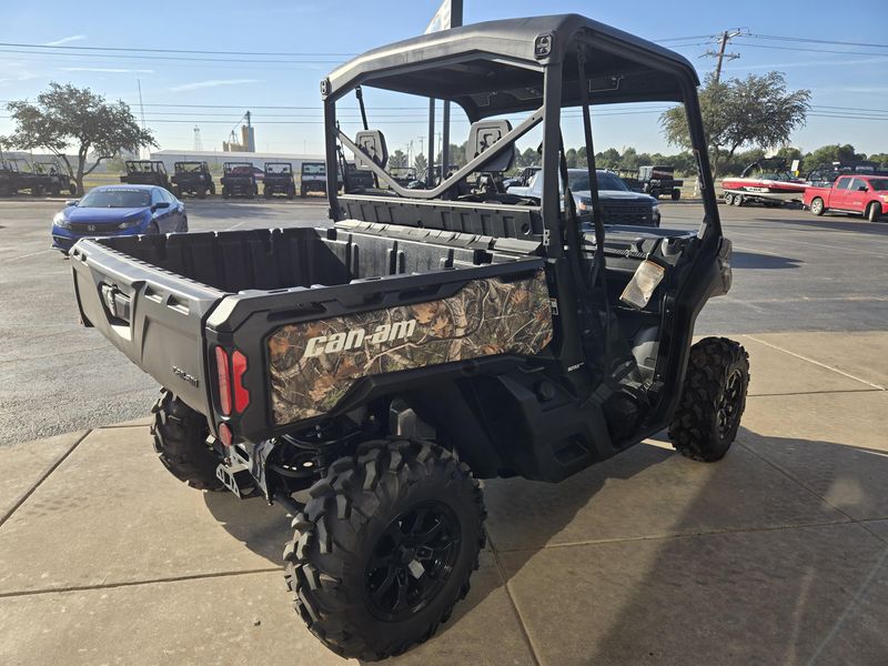 NEW 2025 CAN-AM DEFENDER XT HD10 Image 7