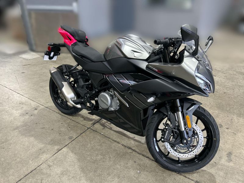 Used 2025 CFMOTO 300SS Image 10