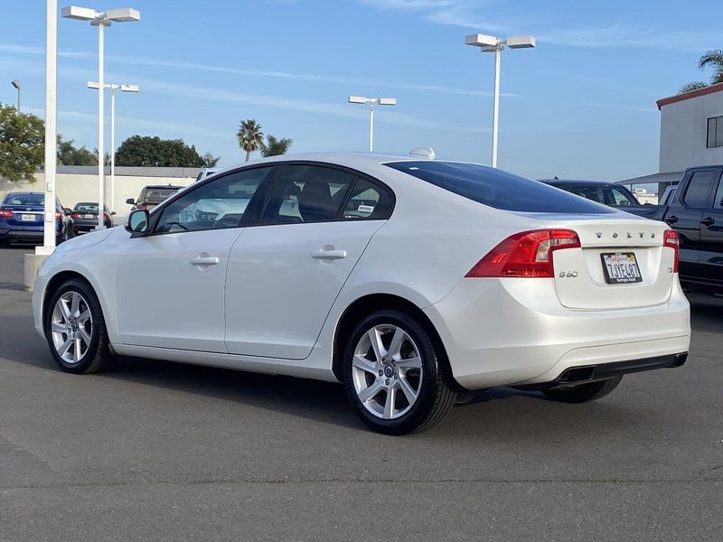 2015 Volvo S60 T5 Drive-EImage 5