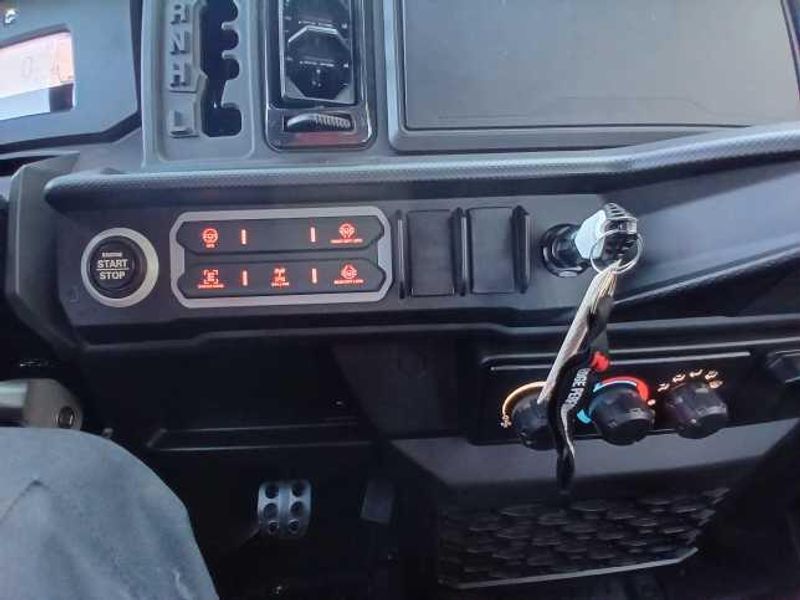 New 2026 Can-Am DEF MAX XT CAB HD11 