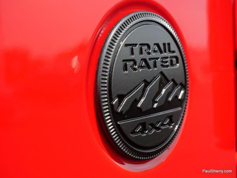 New 2025 Jeep Wrangler 4-door SaharaImage 12