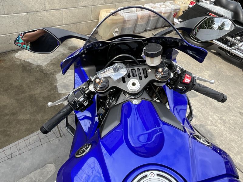 New 2026 Yamaha YZF-R1 Image 11