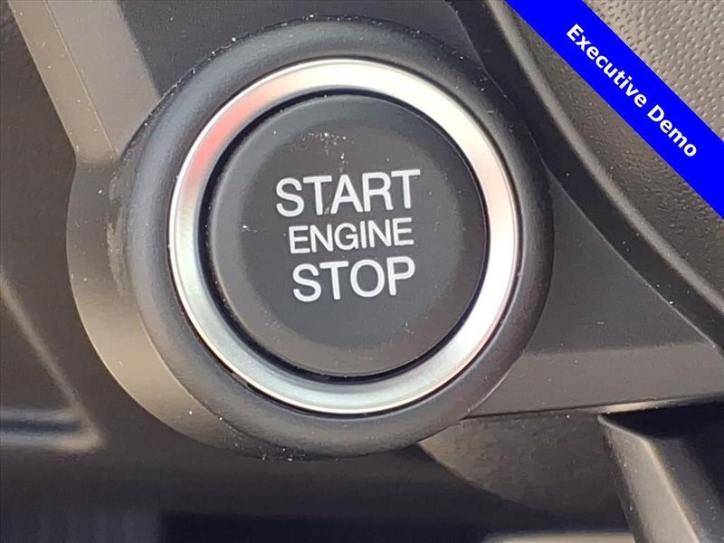 New 2025 Alfa Romeo Giulia RwdImage 19