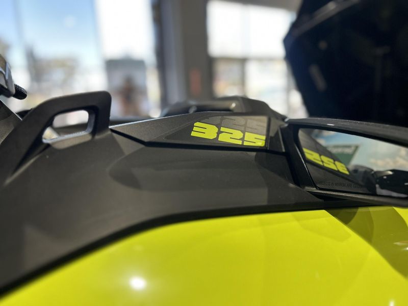 2025 Sea-Doo RXP-X 325 (SOUND SYSTEM) Image 5