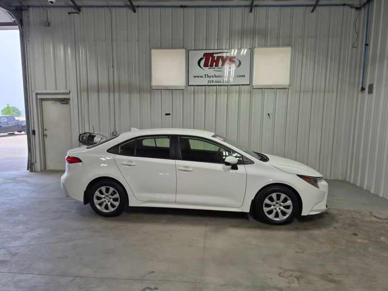 Used 2022 Toyota Corolla LEImage 1