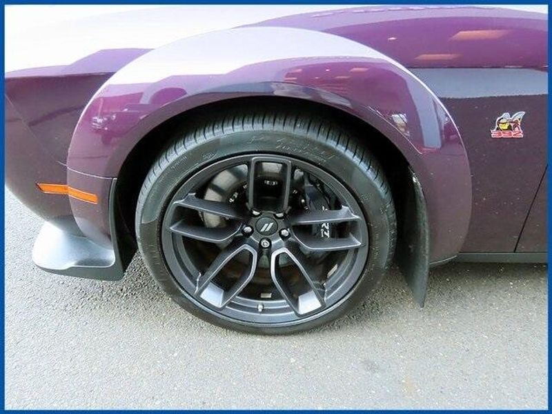 2022 Dodge Challenger R/T Scat Pack WidebodyImage 4