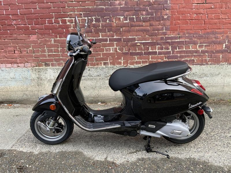 New 2025 Vespa PRIMAVERA 150 