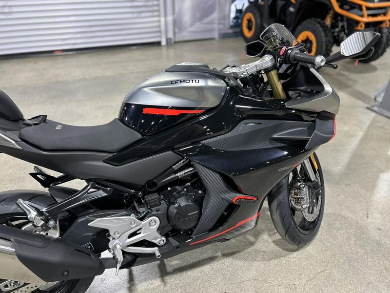 2025 CFMOTO 450SS Image 18