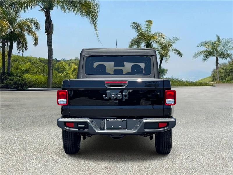 New 2026 Jeep Gladiator Sport S 4x4