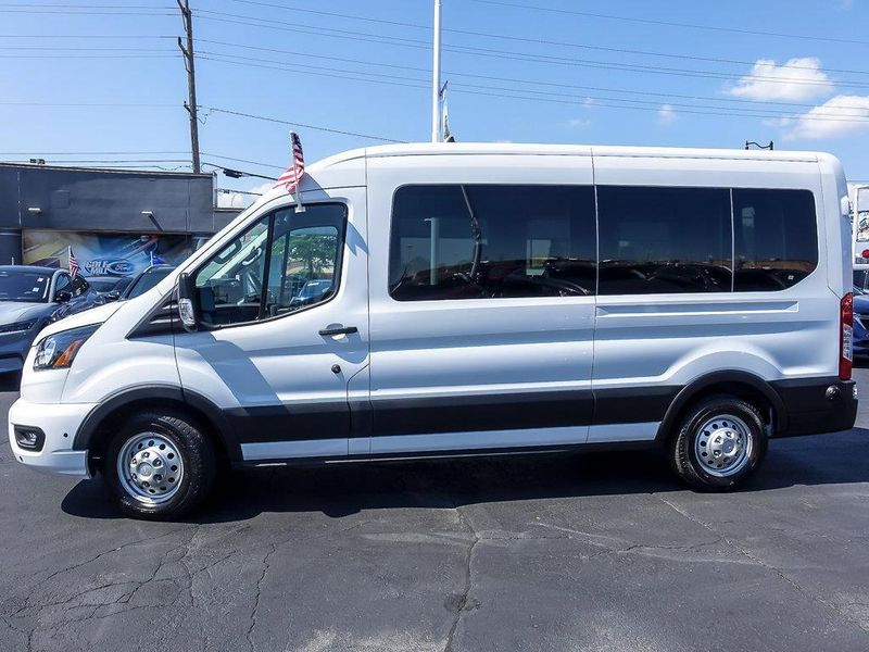 2024 Ford Transit Passenger XLT photo 5