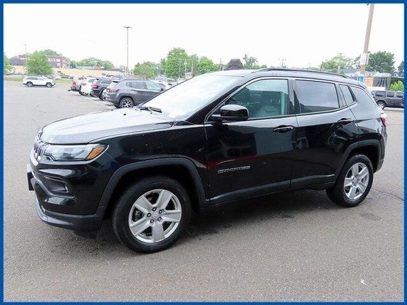 2022 Jeep Compass LatitudeImage 1