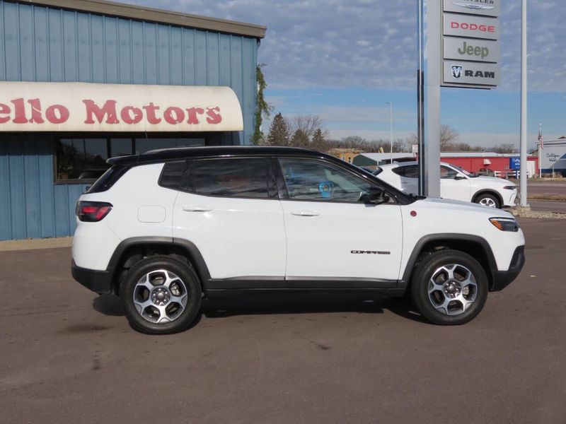 2022 Jeep Compass Trailhawk 4x4 4dr SUVImage 1